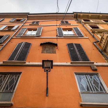 Torre Dell'Orologio Apartment By Wonderful Italy Bologna Exterior photo