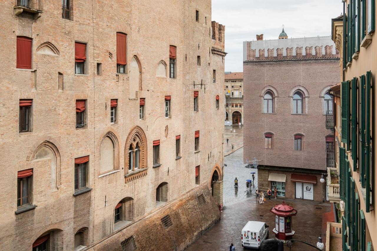 Torre Dell'Orologio Apartment By Wonderful Italy Bologna Exterior photo